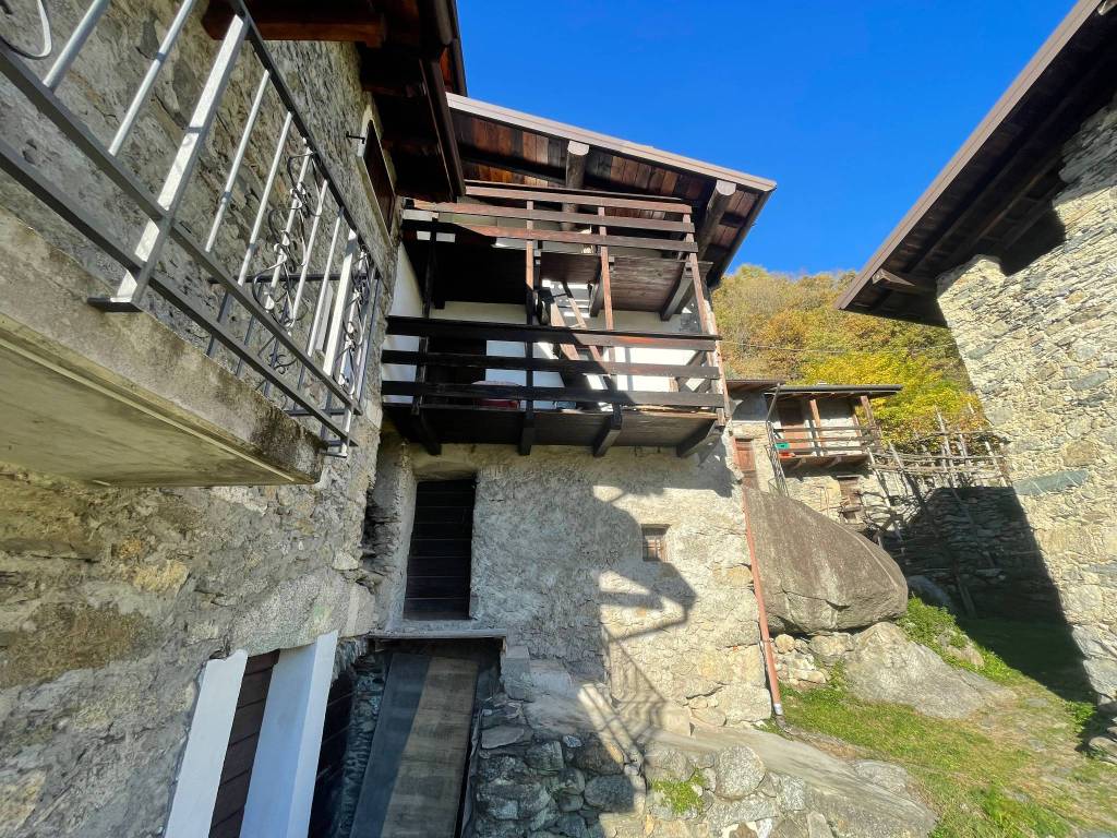 Casa indipendente a Traona in Via Mello - Foto 2