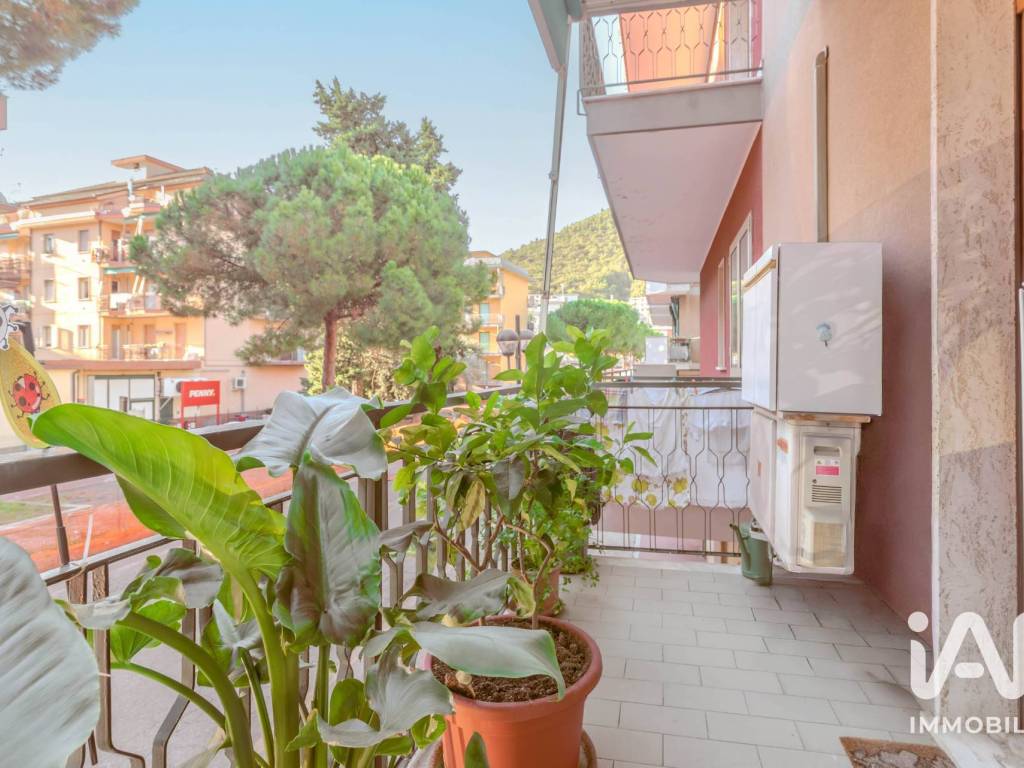 Appartamento a Borghetto santo spirito in Corso Raffaello 11 - Foto 4