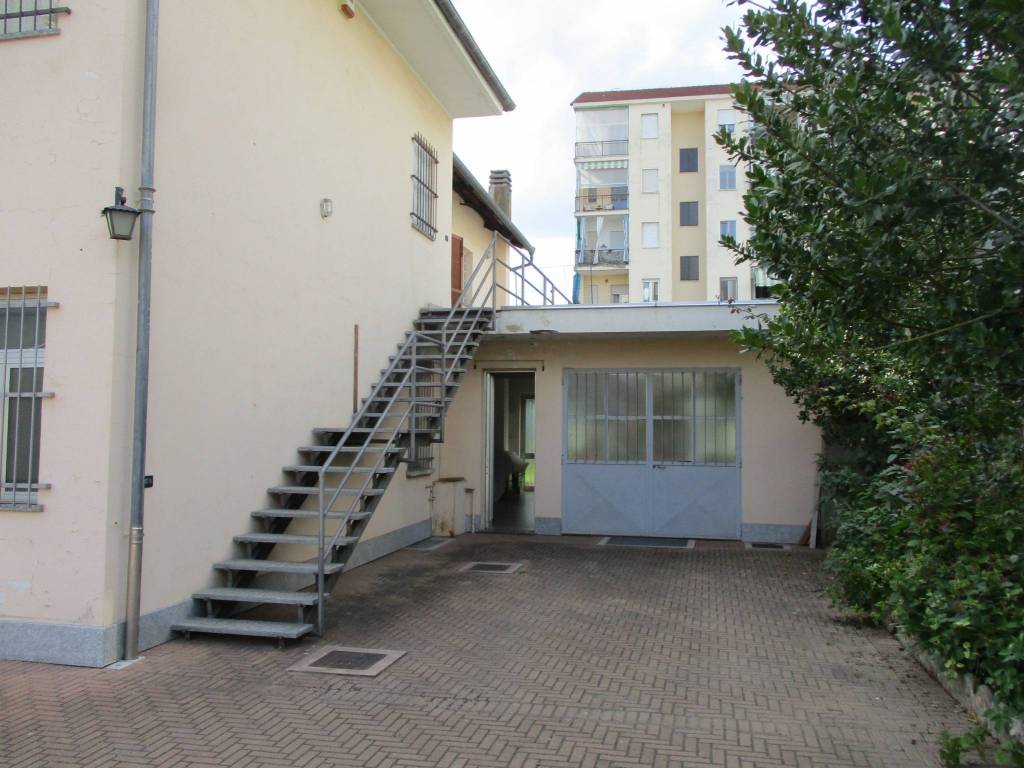 Villa a Orbassano in Via Luigi Einaudi, 7 - Foto 3