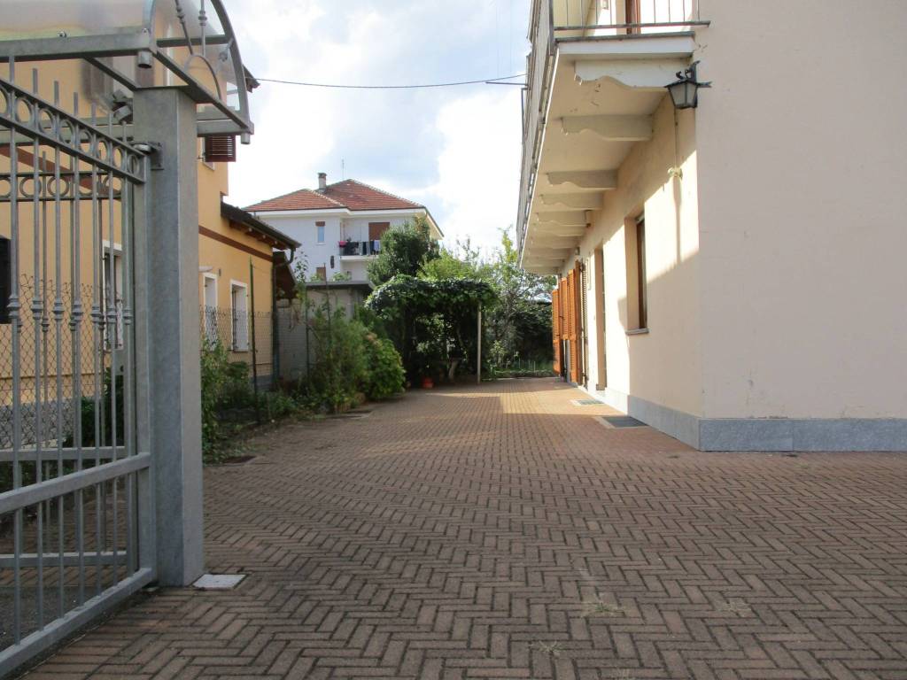 Villa a Orbassano in Via Luigi Einaudi, 7 - Foto 5