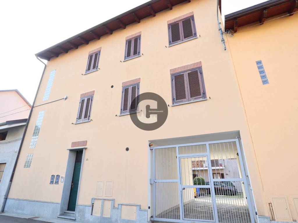 Casa indipendente a Ciriè in Via Canavere, 6 - Foto 2