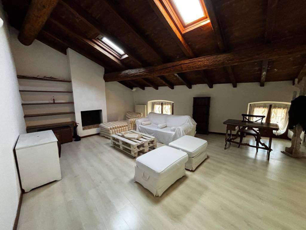 Attico / mansarda a Bergamo in Via San Bernardino, 8 - Foto 2