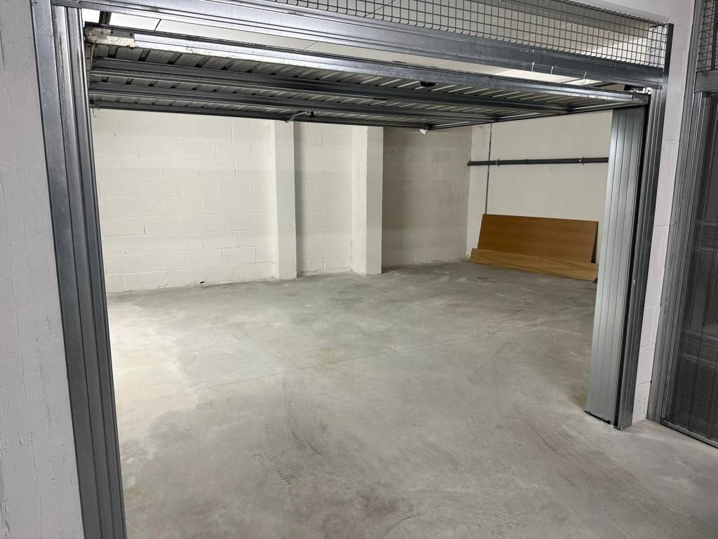 Box / garage a Albano laziale in Via Antonio Vivaldi - Foto 2