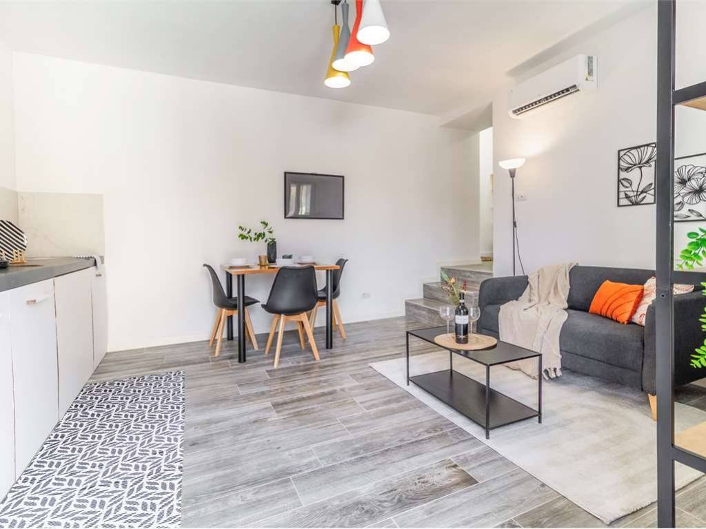 Appartamento a Besozzo in via Lago, 23 - Foto 3