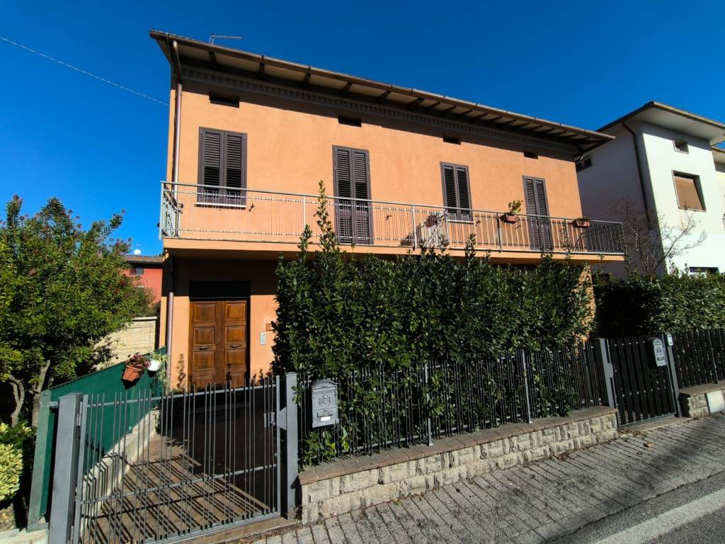 Villa a Assisi in Viale Giacomo Matteotti, 20 - Foto 2