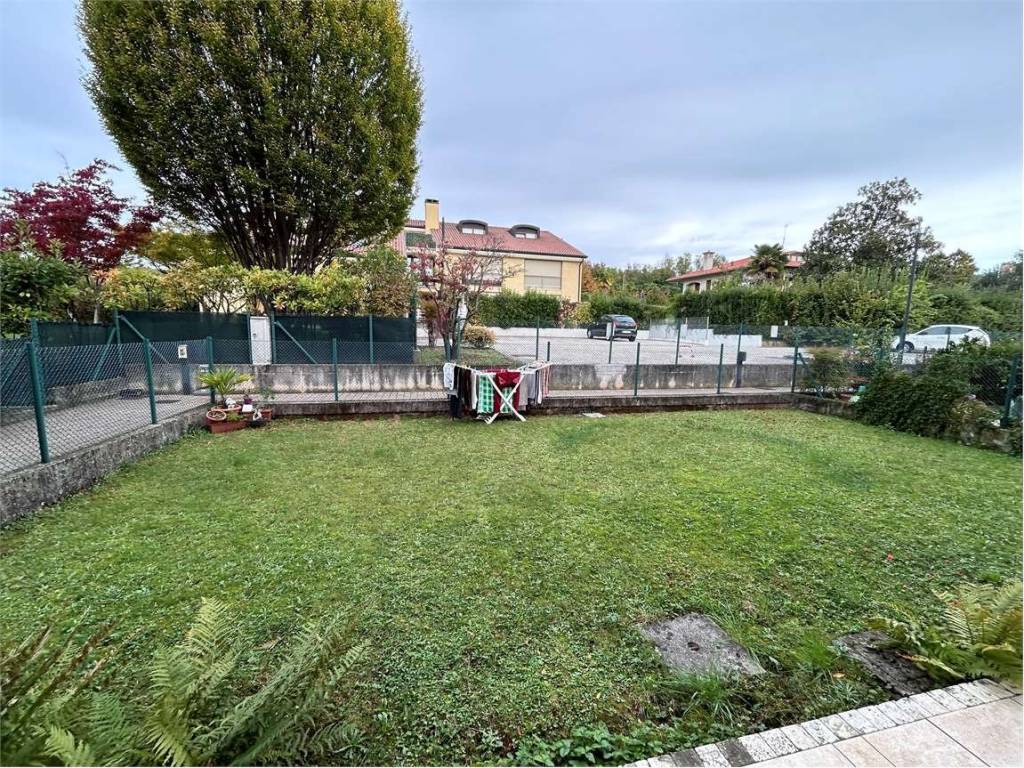 Appartamento a Montebelluna in via Cima Mandria, 41 - Foto 2