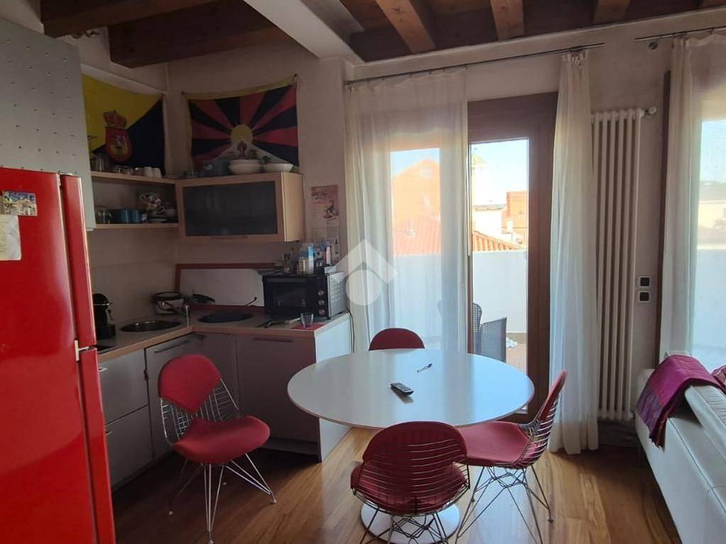 Appartamento a Montebelluna in Piazza bellona - Foto 5