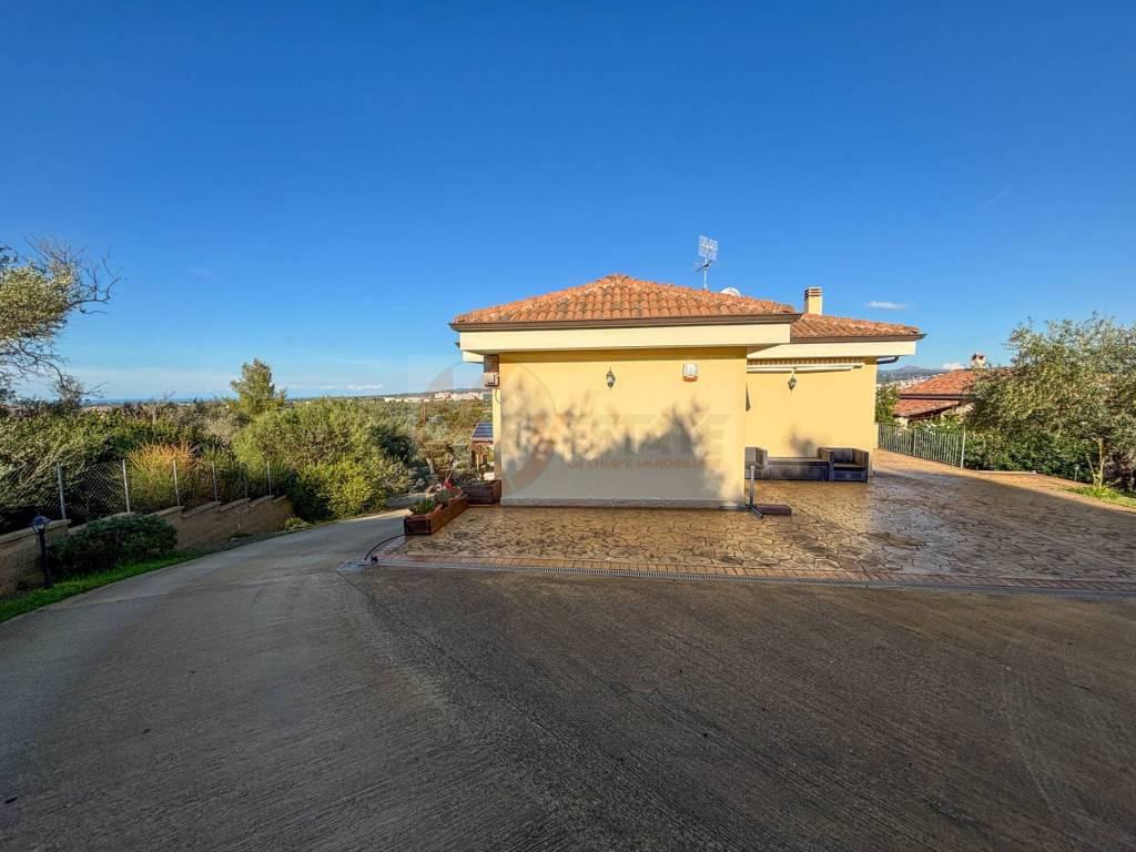 Villa a Sassari in Str. Vicinale Monte oro II traversa - Foto 4