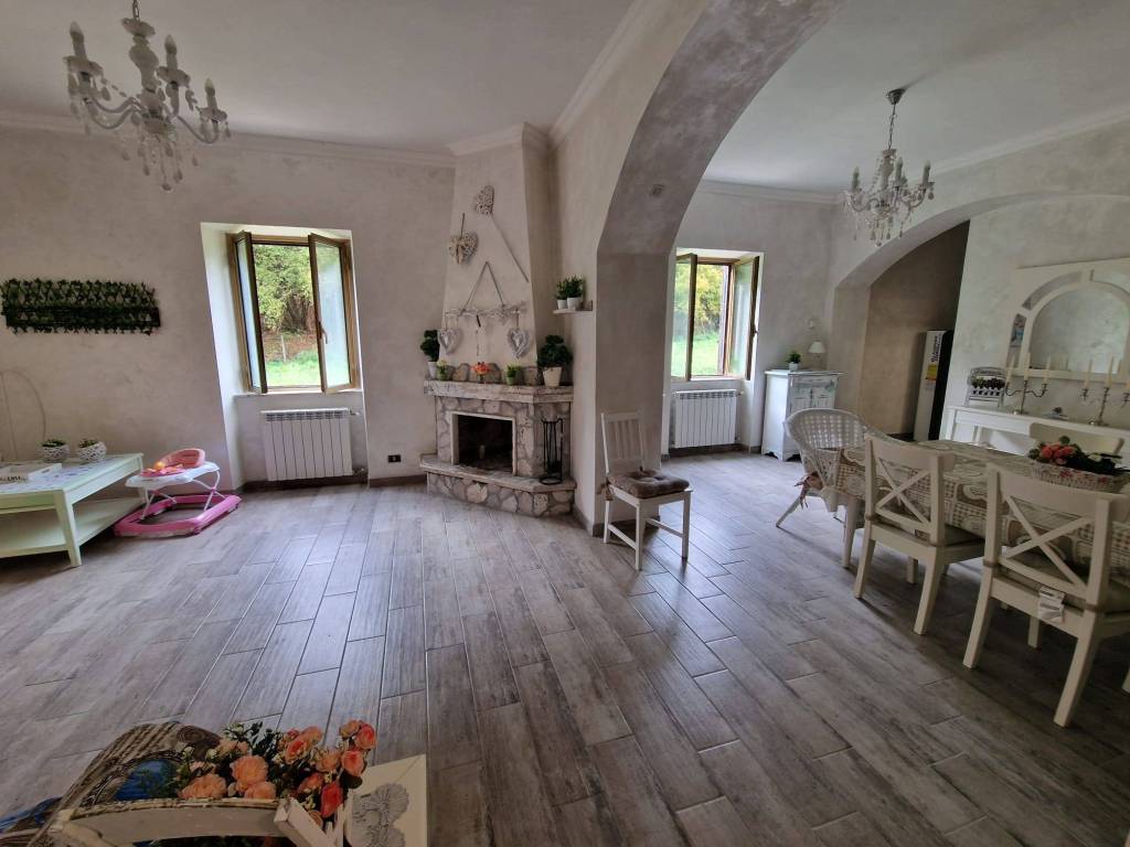 Villa a Labico in Via Colle Girone, 34 - Foto 2