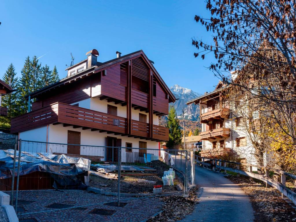 Villa a Cortina d'ampezzo in Località Corso Italia, 33 - Foto 4