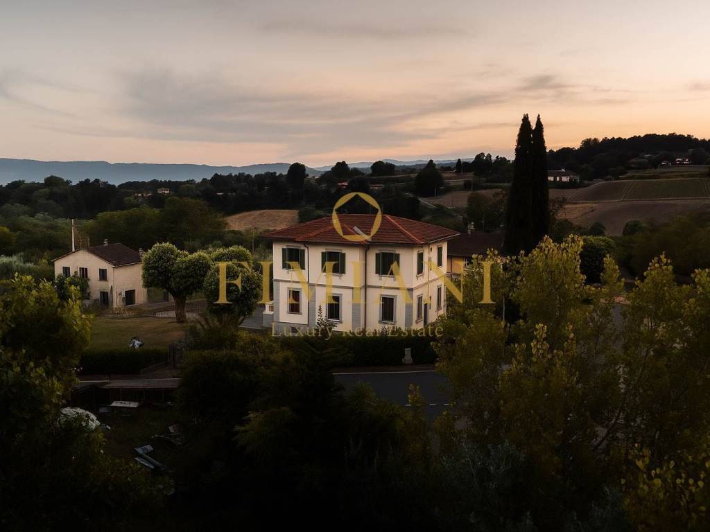 Villa a Scarperia e san piero in Via San Francesco, 5 - Foto 2