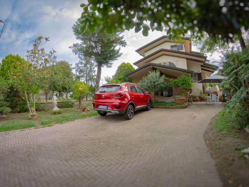 Villa a Codigoro in Località Pontemaodino Centro - Foto 2