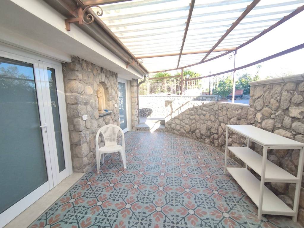 Appartamento a Massa lubrense in Via Terranova, 13 - Foto 2