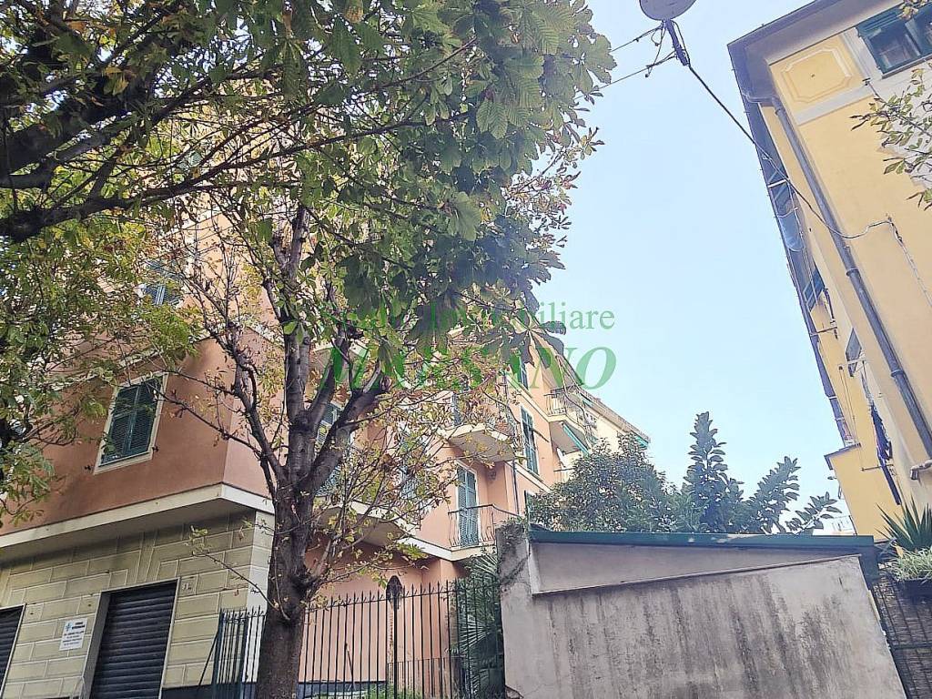 Appartamento a Genova in Via alla Chiesa Plebana - Foto 3