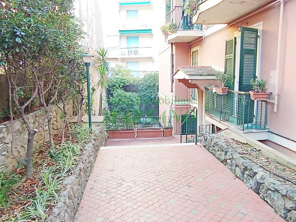 Appartamento a Genova in Via alla Chiesa Plebana - Foto 4
