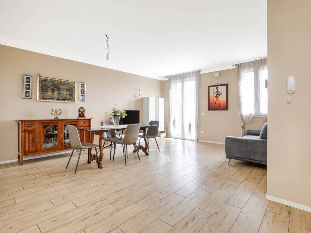 Appartamento a Cislago in Via San Giulio, 54 - Foto 2