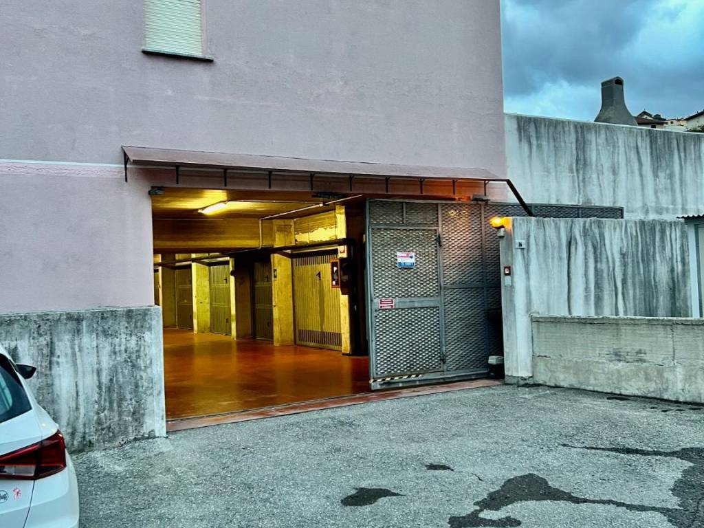 Box / garage a Genova in Via Gildo Pensiero, 20 - Foto 2
