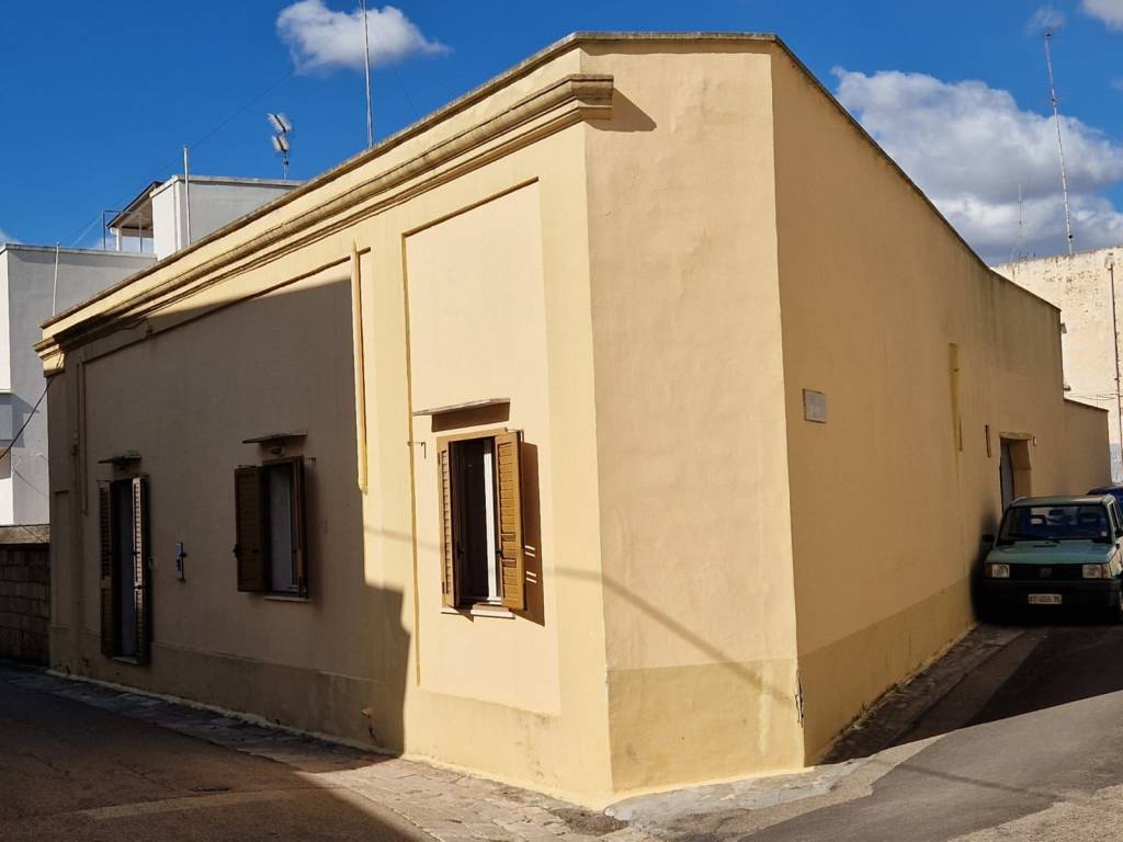 Casa indipendente a Sannicola in Via Grumisi, 1 - Foto 2