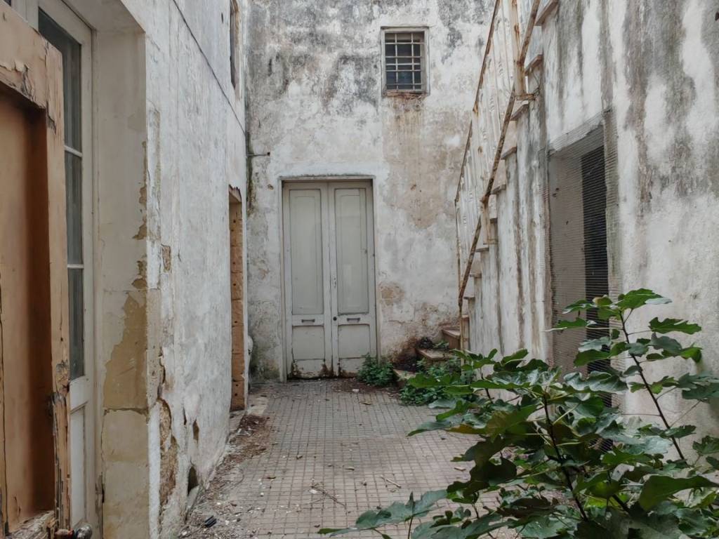 Casa indipendente a Carpignano salentino in Corso Margherita - Foto 4