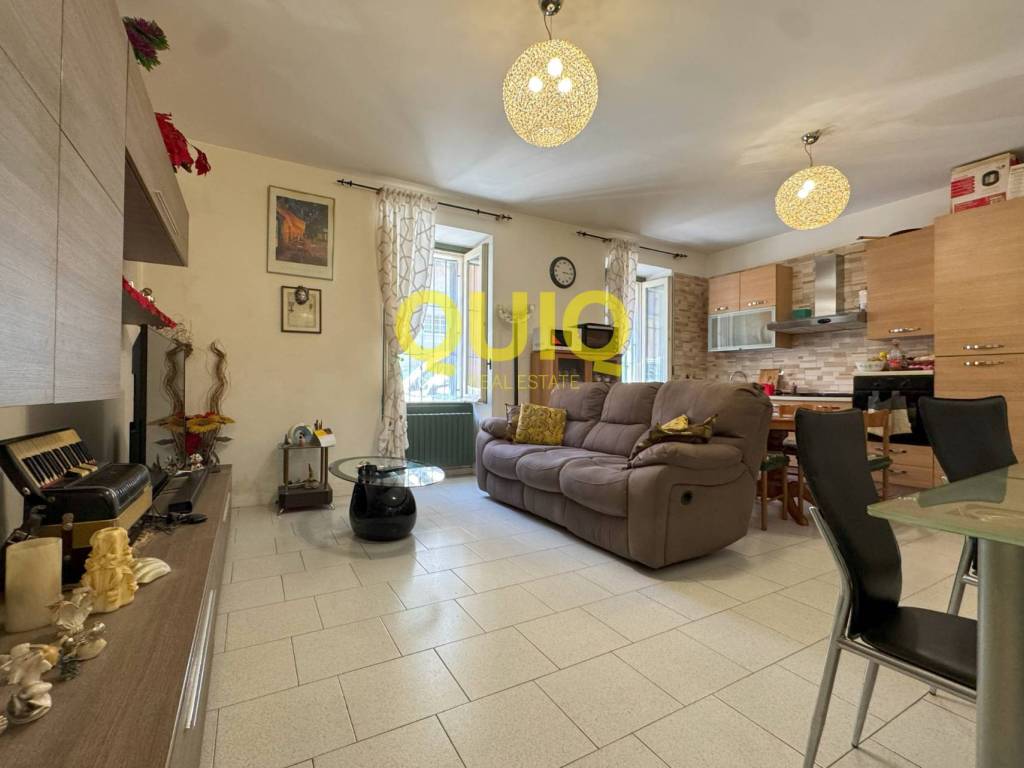 Appartamento a Valmadrera in Via Alessandro Volta, 7 - Foto 3