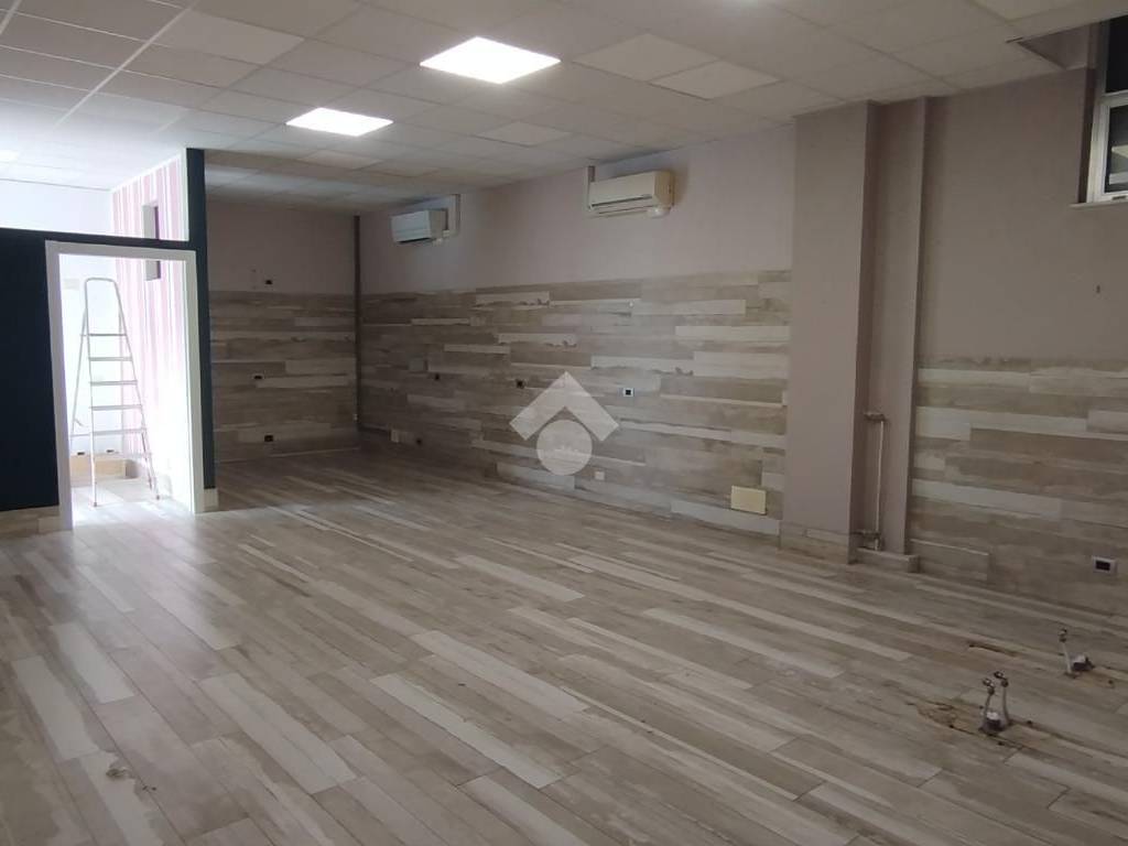 Immobile a Saronno in VIA CRISTOFORO COLOMBO, 26 - Foto 5