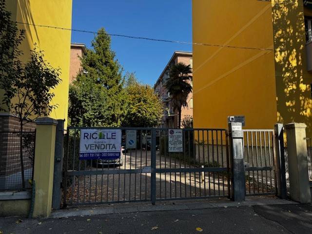 Box / garage a Bologna in Via Giorgione, 11 - Foto 2