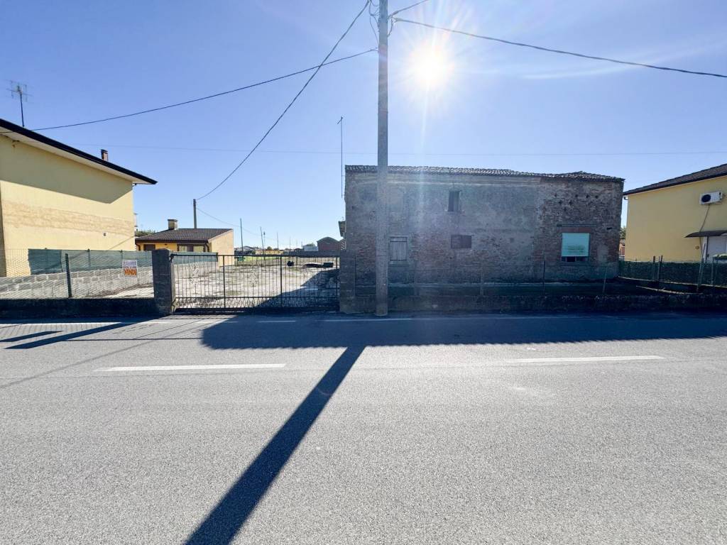 Casa indipendente a Corbola in Via Garzara - Foto 5