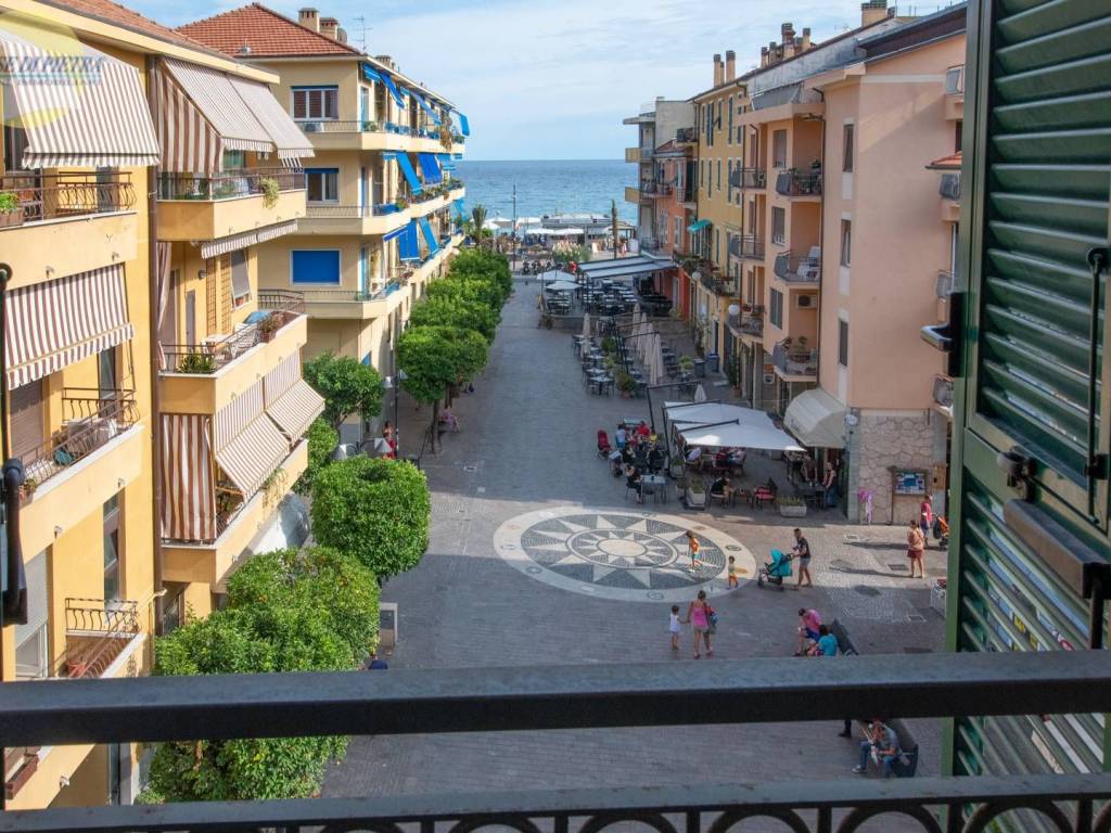 Appartamento a Pietra ligure in Piazza Castellino, 13 - Foto 4
