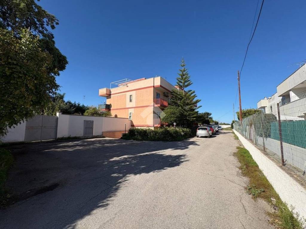 Appartamento a Brindisi in Via Benedetto Brin, 29 - Foto 2