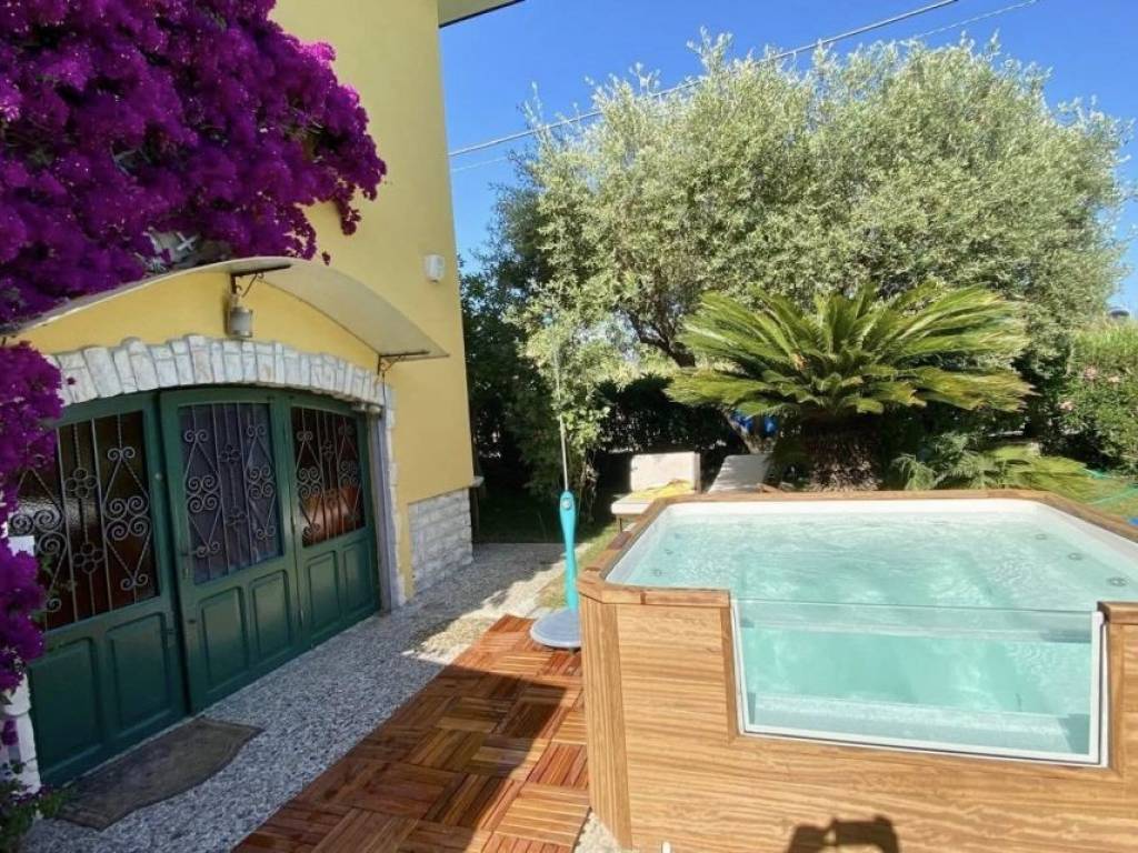 Villa a Ameglia in Via Pisanello, 221 - Foto 5