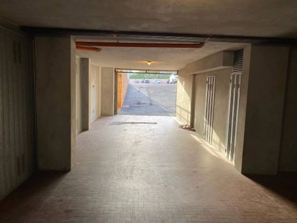 Box / garage a Loano in Via Mantova No Number - Foto 4