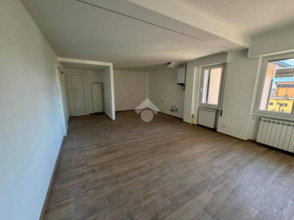 Appartamento a Costa volpino in Via Don Alessio.Amighetti, 1 - Foto 4