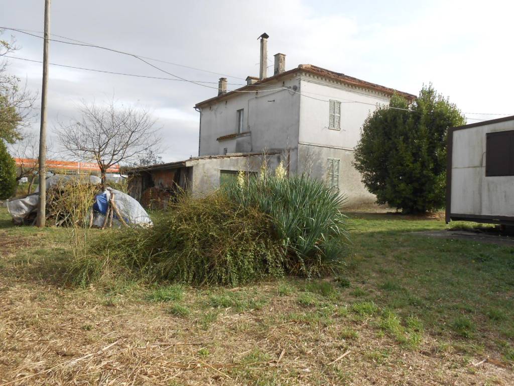 Casa indipendente a Fabriano in Frazione Marischio, 121 - Foto 3