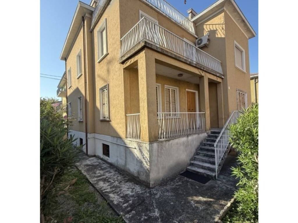 Villa a Fidenza in Via Enrico Fermi - Foto 2