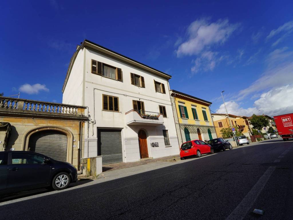 Appartamento a Monsummano terme in Via Francesca Nord, 125 - Foto 3