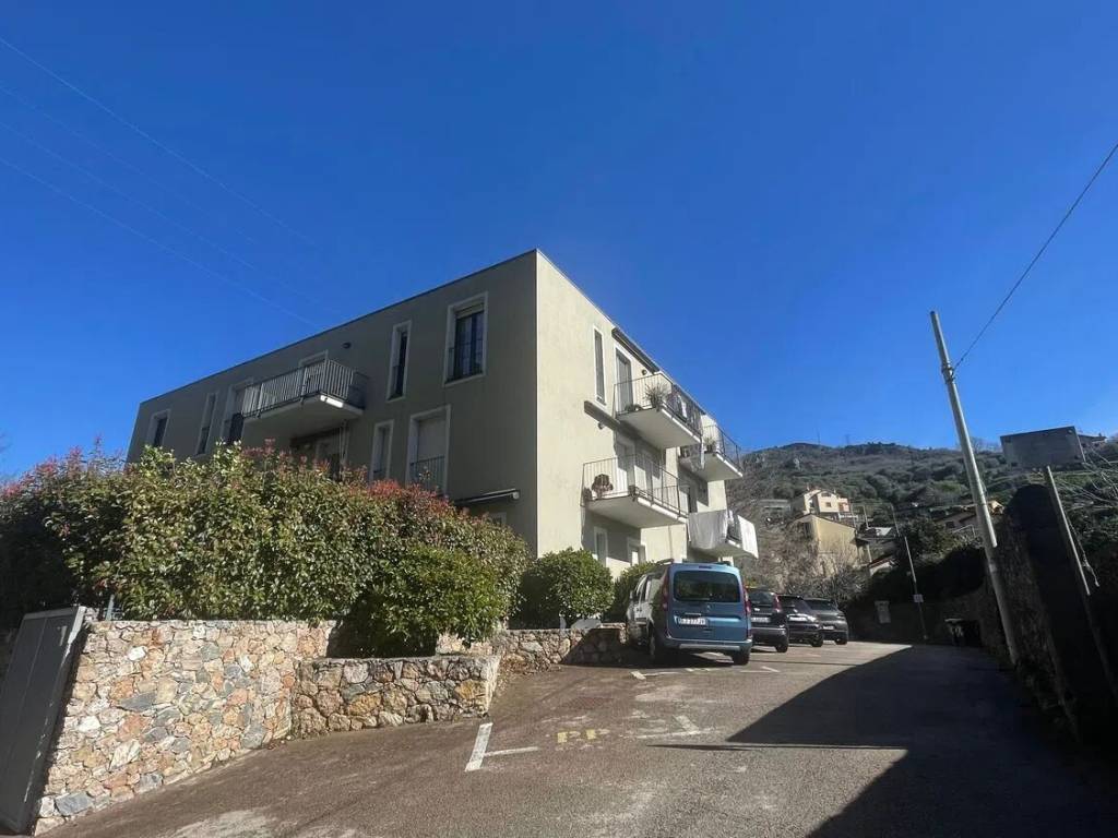 Appartamento a Finale ligure in Via Aquila, 82 - Foto 2