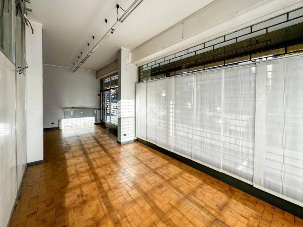 Immobile a Lecco in Via Adamello, 19 - Foto 3