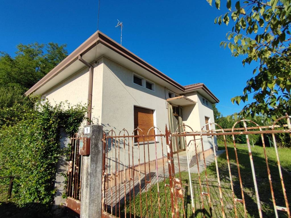 Villa a Porcia in Via Burrida - Foto 2