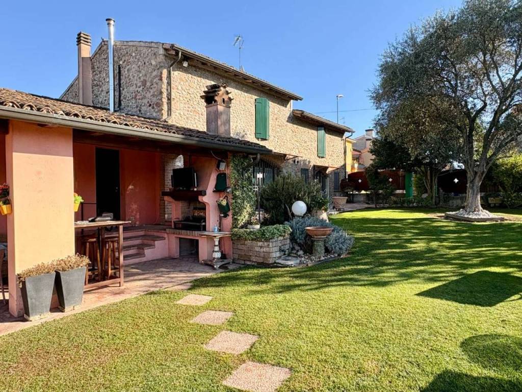 Villa a Volta mantovana in via SAN GIOVANNI - Foto 2