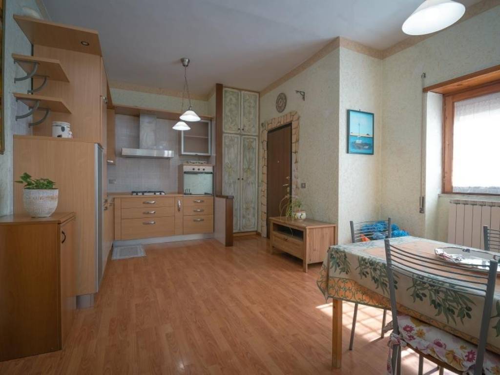 Appartamento a Fiumicino in Via Resina, 18 - Foto 2