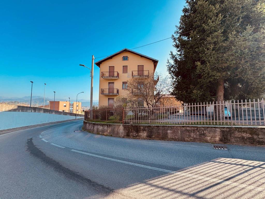 Appartamento a Casatenovo in Via Pietro Mascagni, 6 - Foto 2