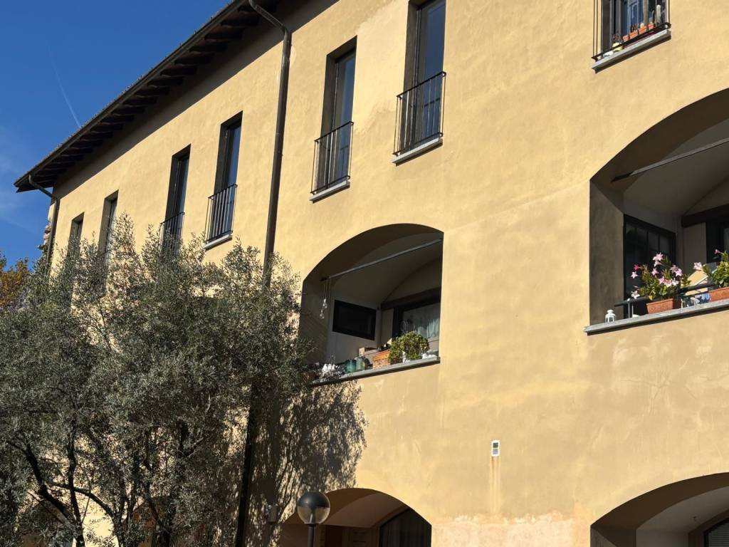 Appartamento a Luvinate in Via Vittorio Veneto, 55 - Foto 2