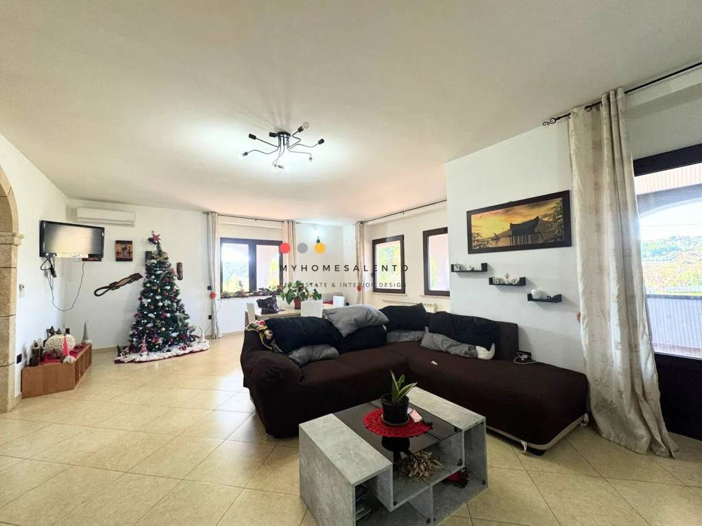 Villa a Specchia in Via John Fitzgerald Kennedy, 45 - Foto 4