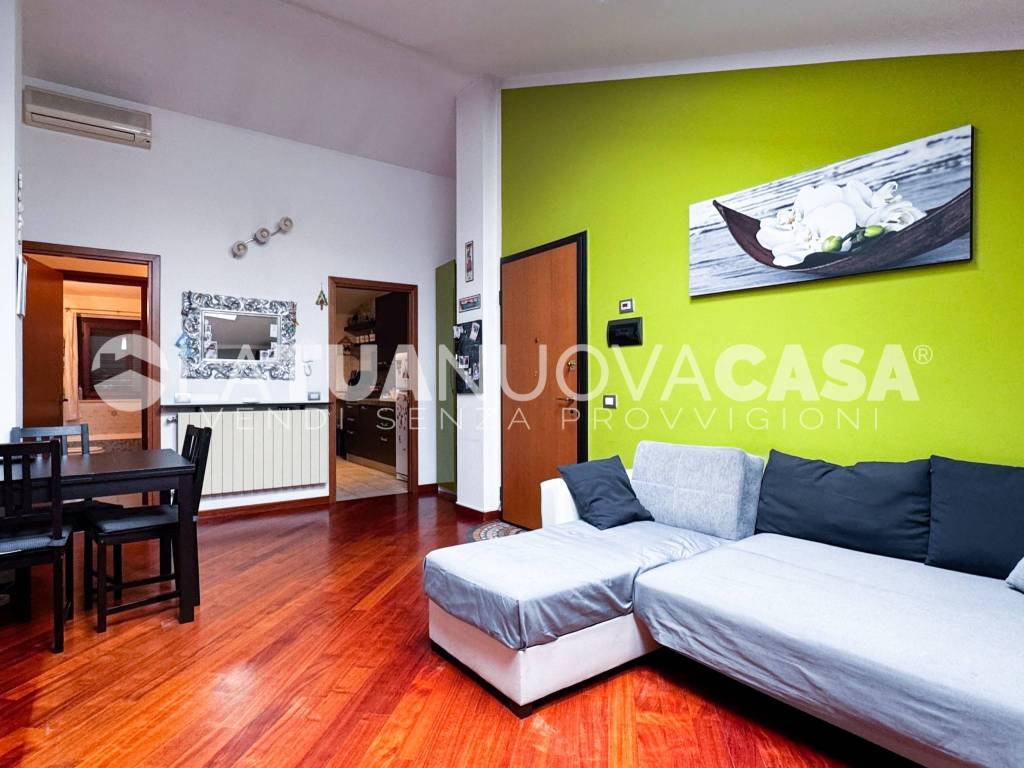 Appartamento a Bareggio in Via Generale Carlo Alberto Dalla Chiesa, 7 - Foto 4