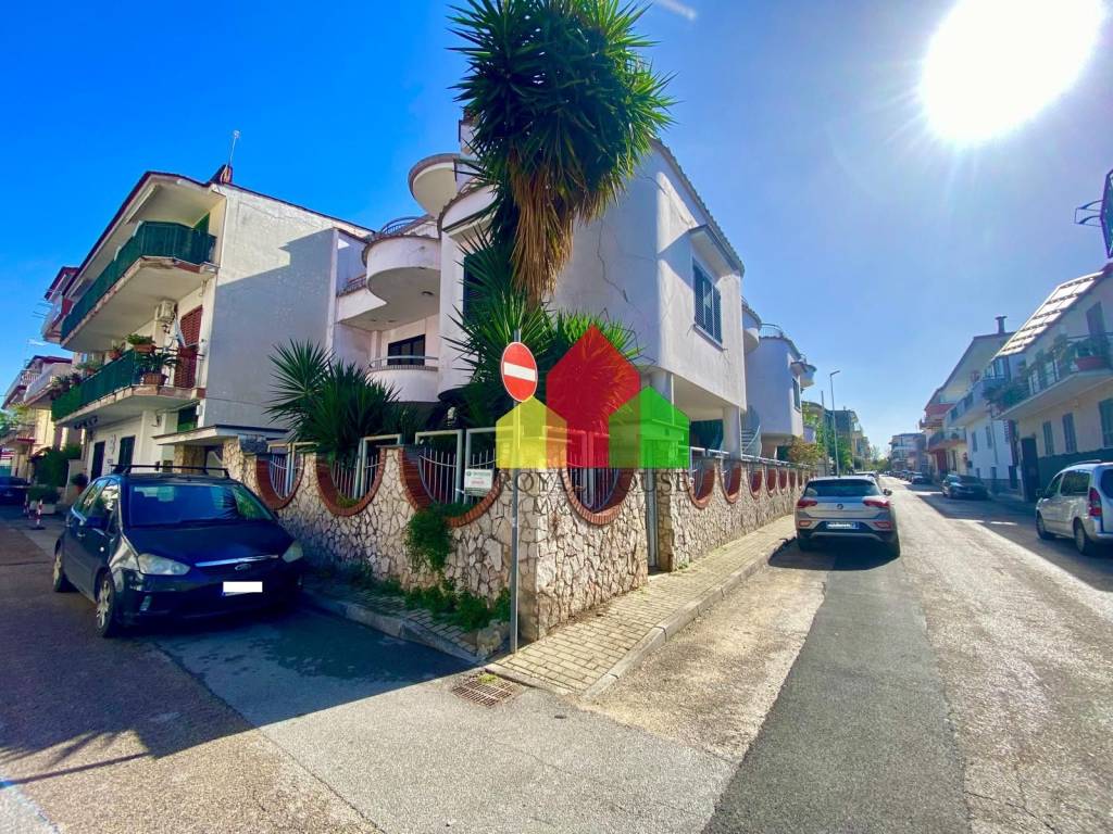 Villa a Grumo nevano in Via Domenico Padula - Foto 2