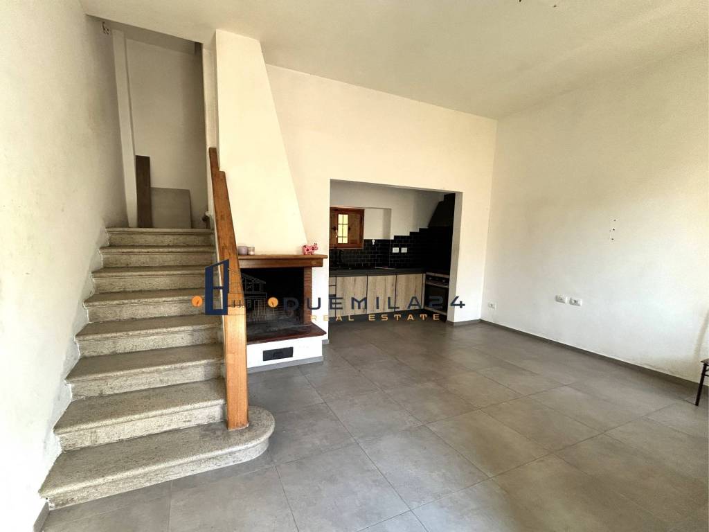 Casa indipendente a Prato in Via Vecchia di Cantagallo - Foto 3