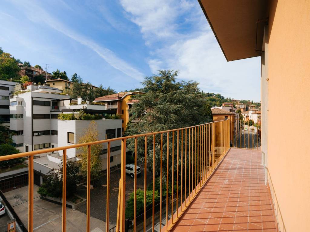 Appartamento a Bologna in Via San Mamolo - Foto 2