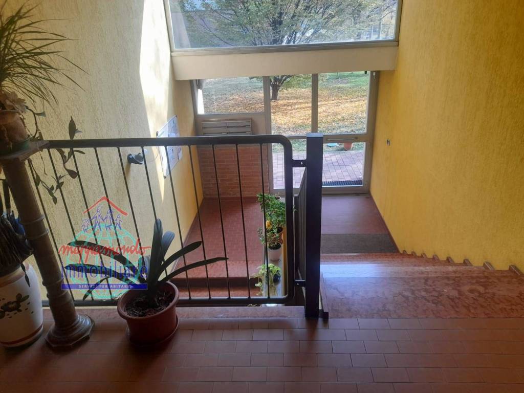Appartamento a Calderara di reno in VIA TURATI, 7 - Foto 2