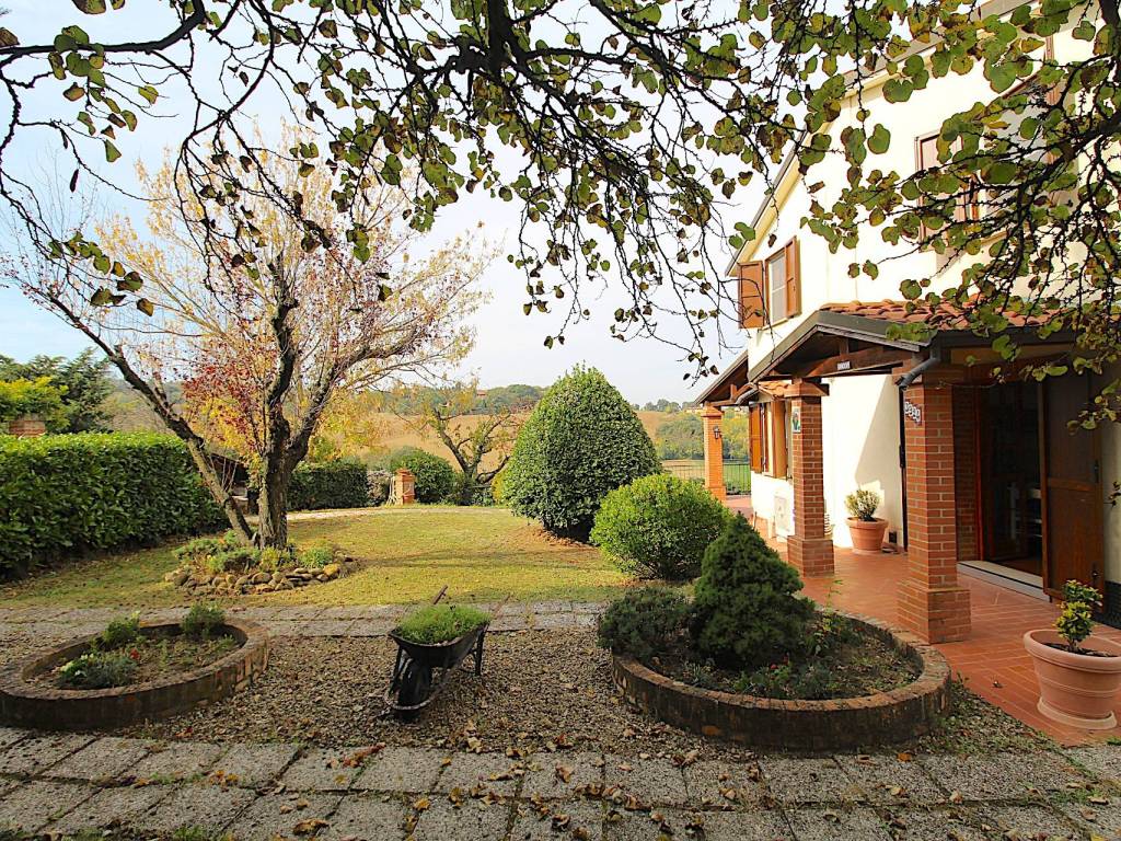 Villa a Castel san pietro terme in Via Ca' Priva, 2 - Foto 2