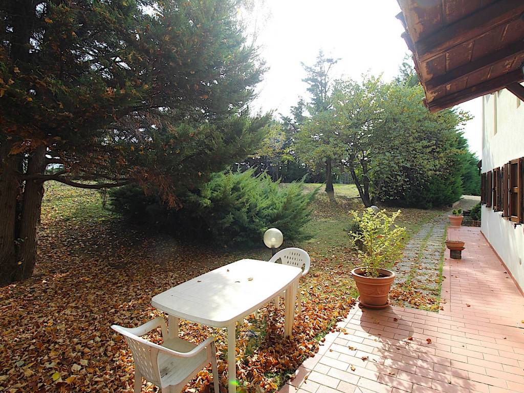 Villa a Castel san pietro terme in Via Ca' Priva, 2 - Foto 5
